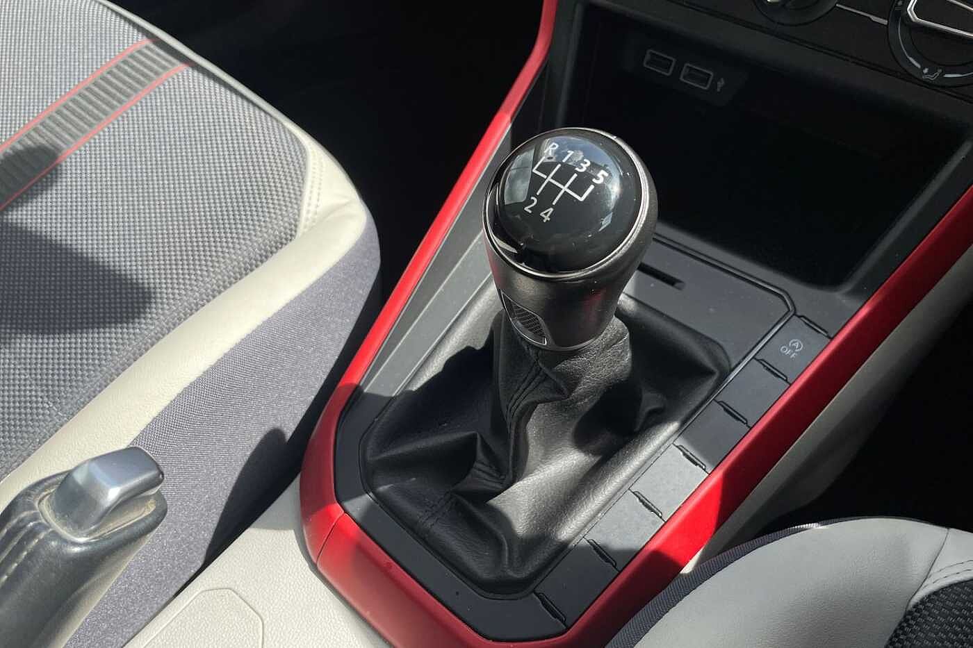 Volkswagen Polo Beats 1.0 80PS EVO 5-speed Manual 5 Door
