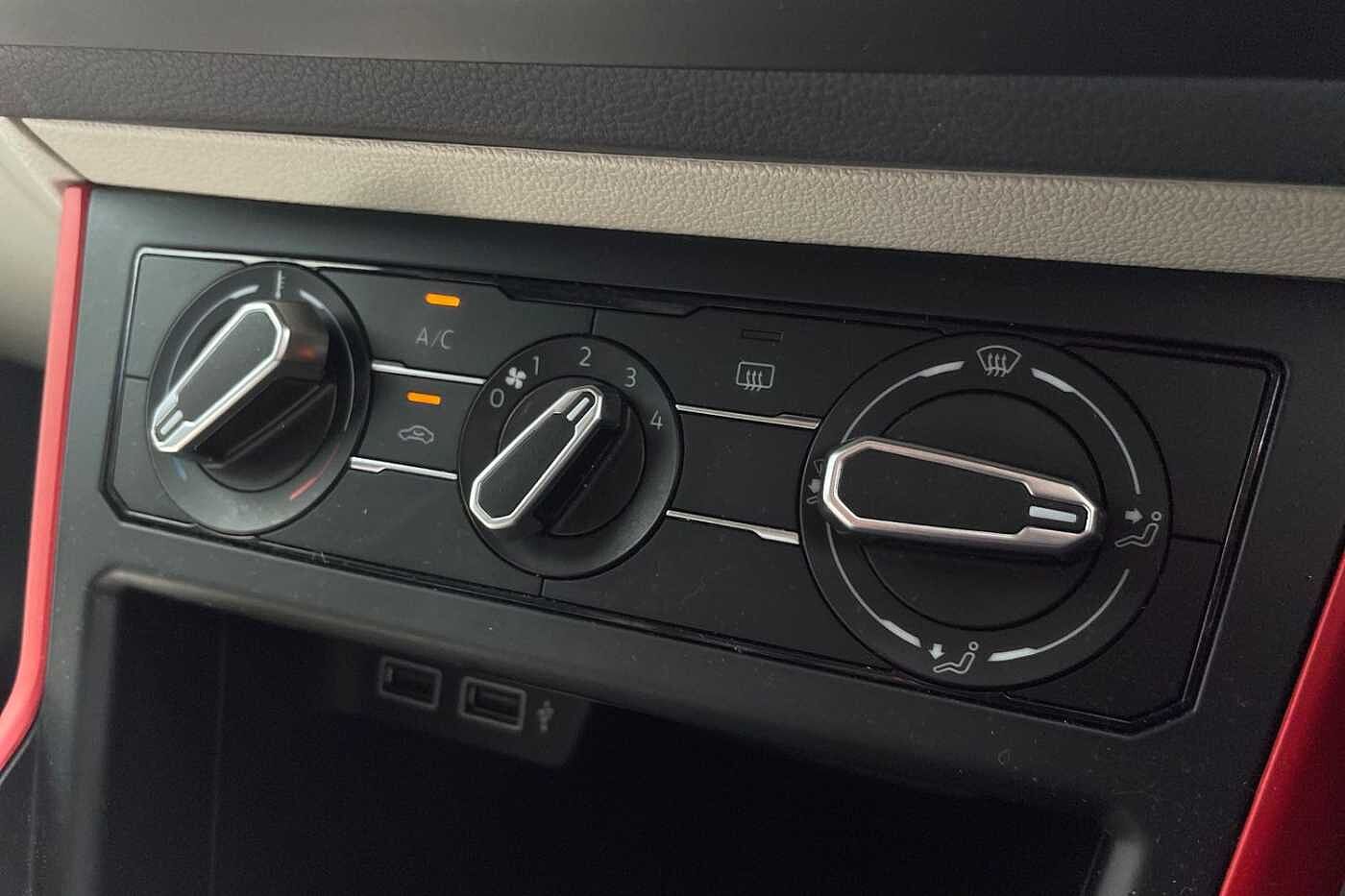 Volkswagen Polo Beats 1.0 80PS EVO 5-speed Manual 5 Door