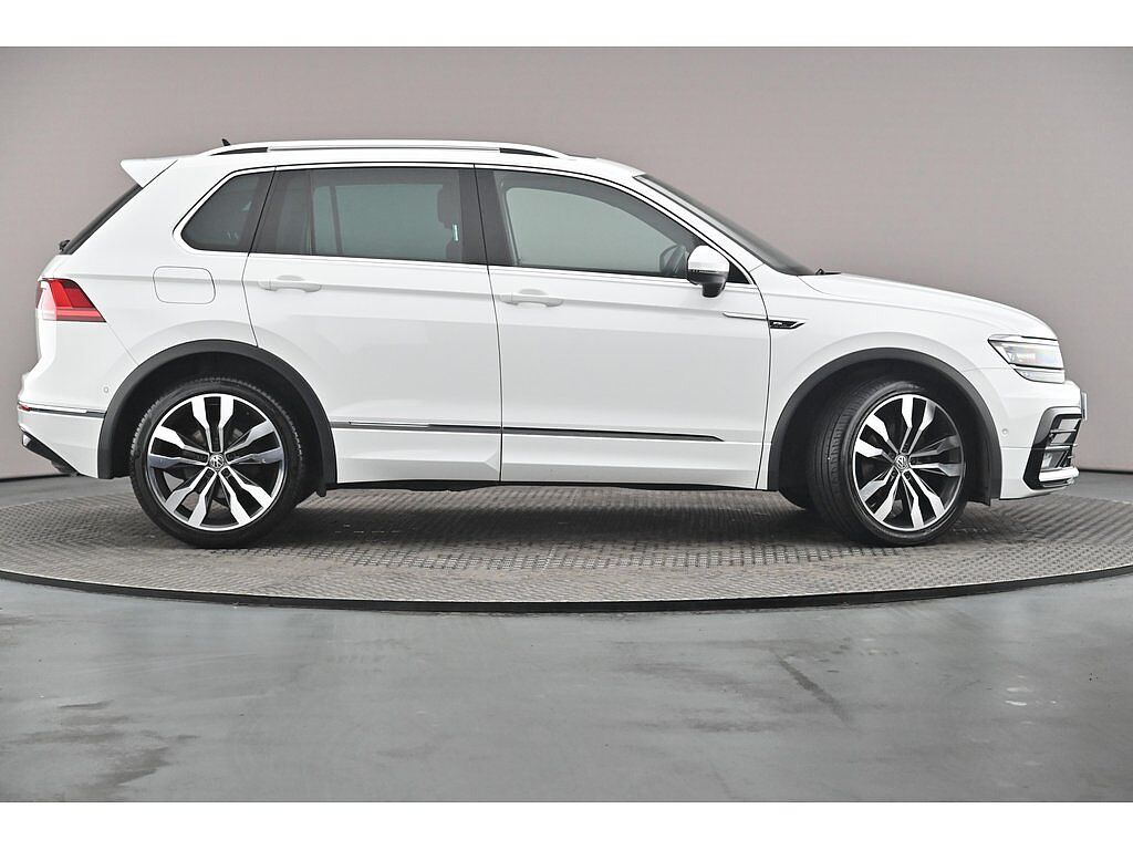 Volkswagen Tiguan SWB R-Line 2.0 TDI 2WD 150PS 6-Speed Manual 5 Door