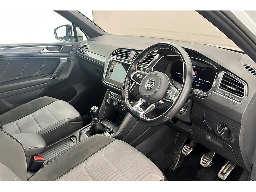 Volkswagen Tiguan SWB R-Line 2.0 TDI 2WD 150PS 6-Speed Manual 5 Door