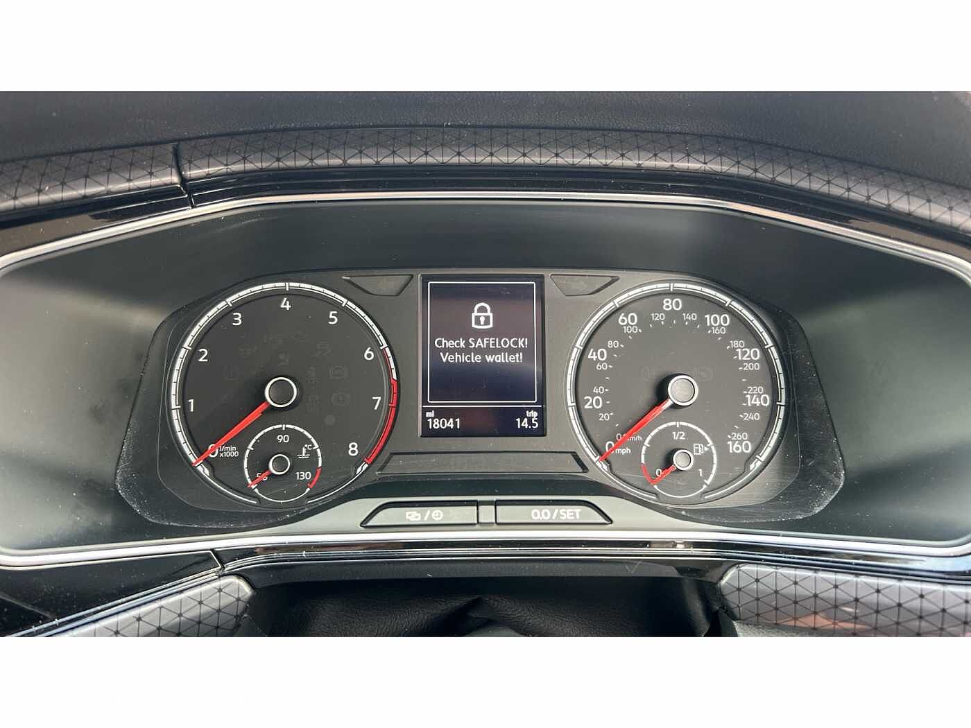Volkswagen T-Cross 1.0 TSI (110ps) SEL DSG Hatchback