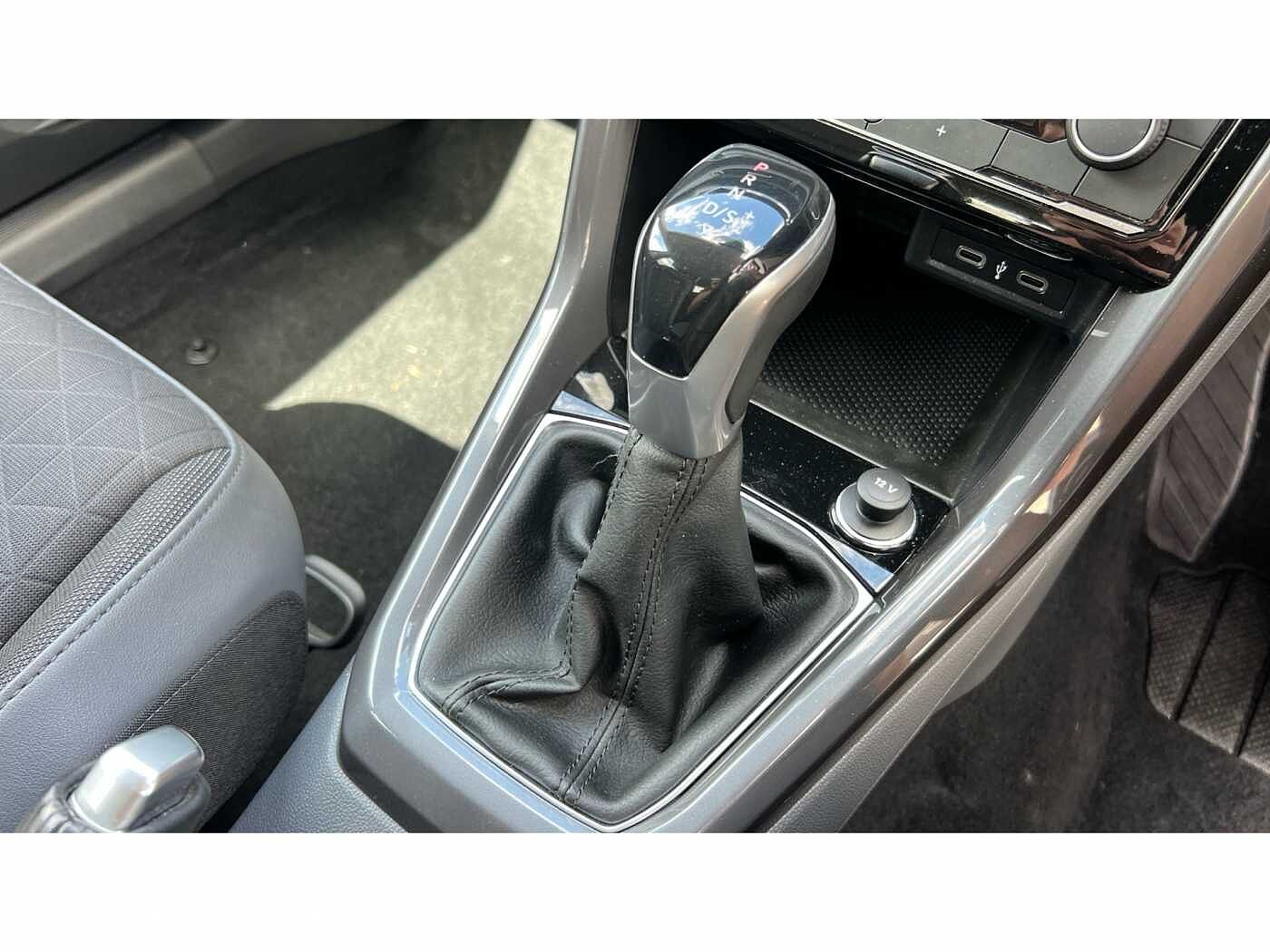 Volkswagen T-Cross 1.0 TSI (110ps) SEL DSG Hatchback