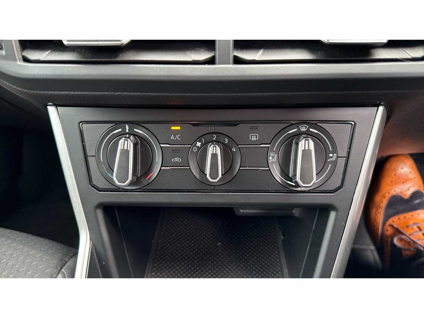 Volkswagen Polo MK6 Facelift (2021) 1.0 TSI 95PS Life