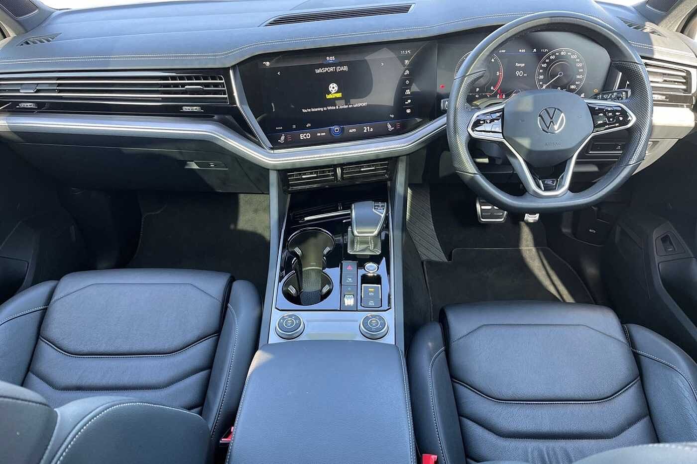 Volkswagen Touareg 3.0TDI (286ps) Black Edition 4Motion 5dr ** Air Suspension **