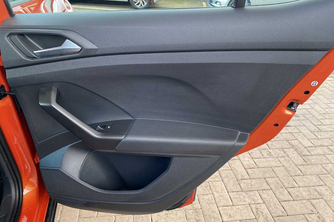 Volkswagen T-Cross 1.0 TSI (110ps) SE DSG Hatchback