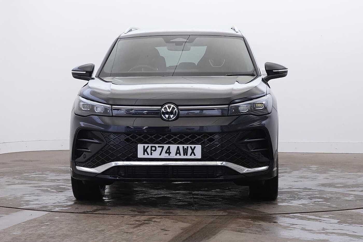 Volkswagen Tiguan *Factory Fitted Towbar* 2.0TDI (150ps) R-Line DSG