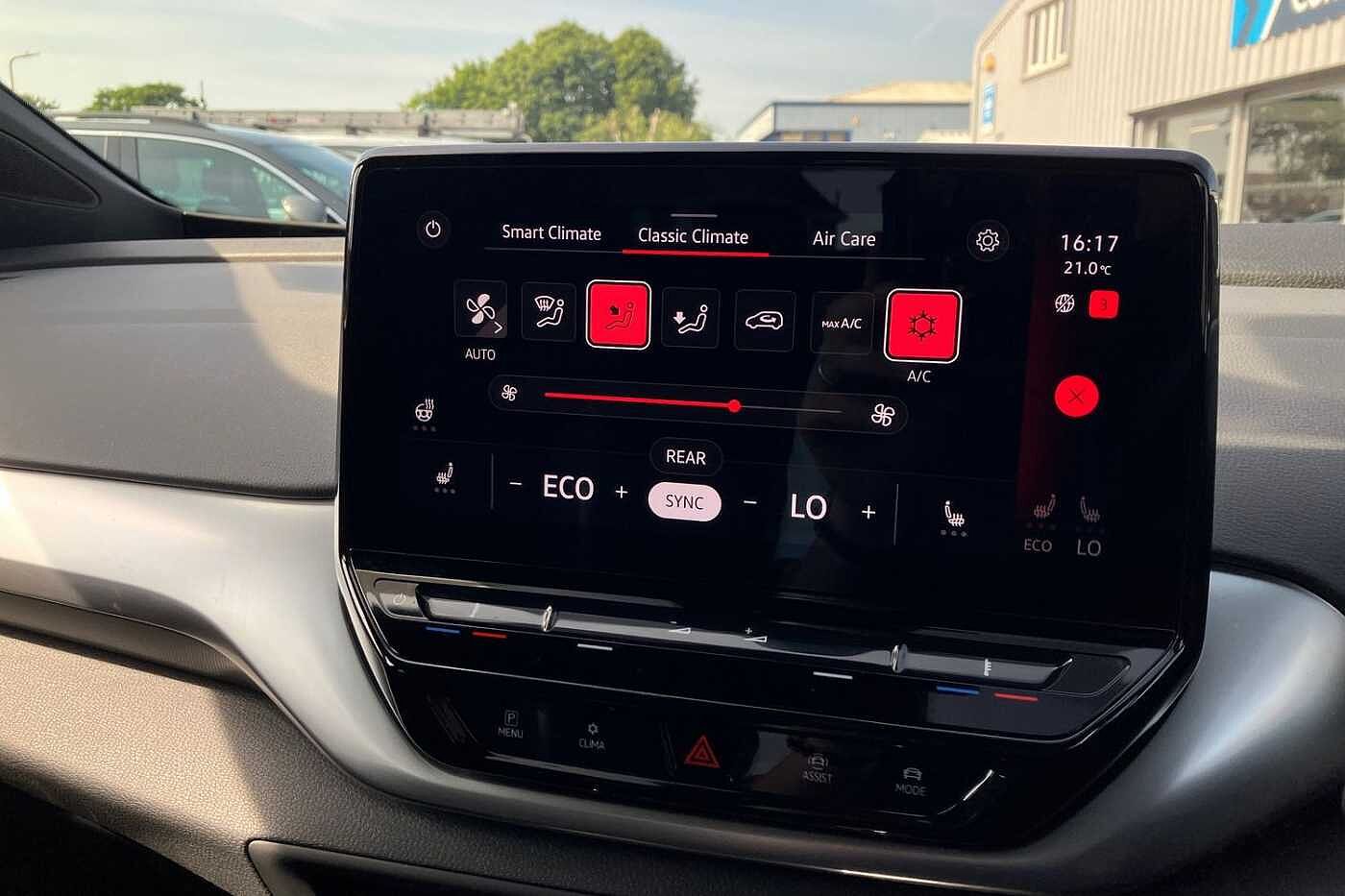 Volkswagen ID.4 Family 77kWh Pro Performance 204PS Auto 5 Dr