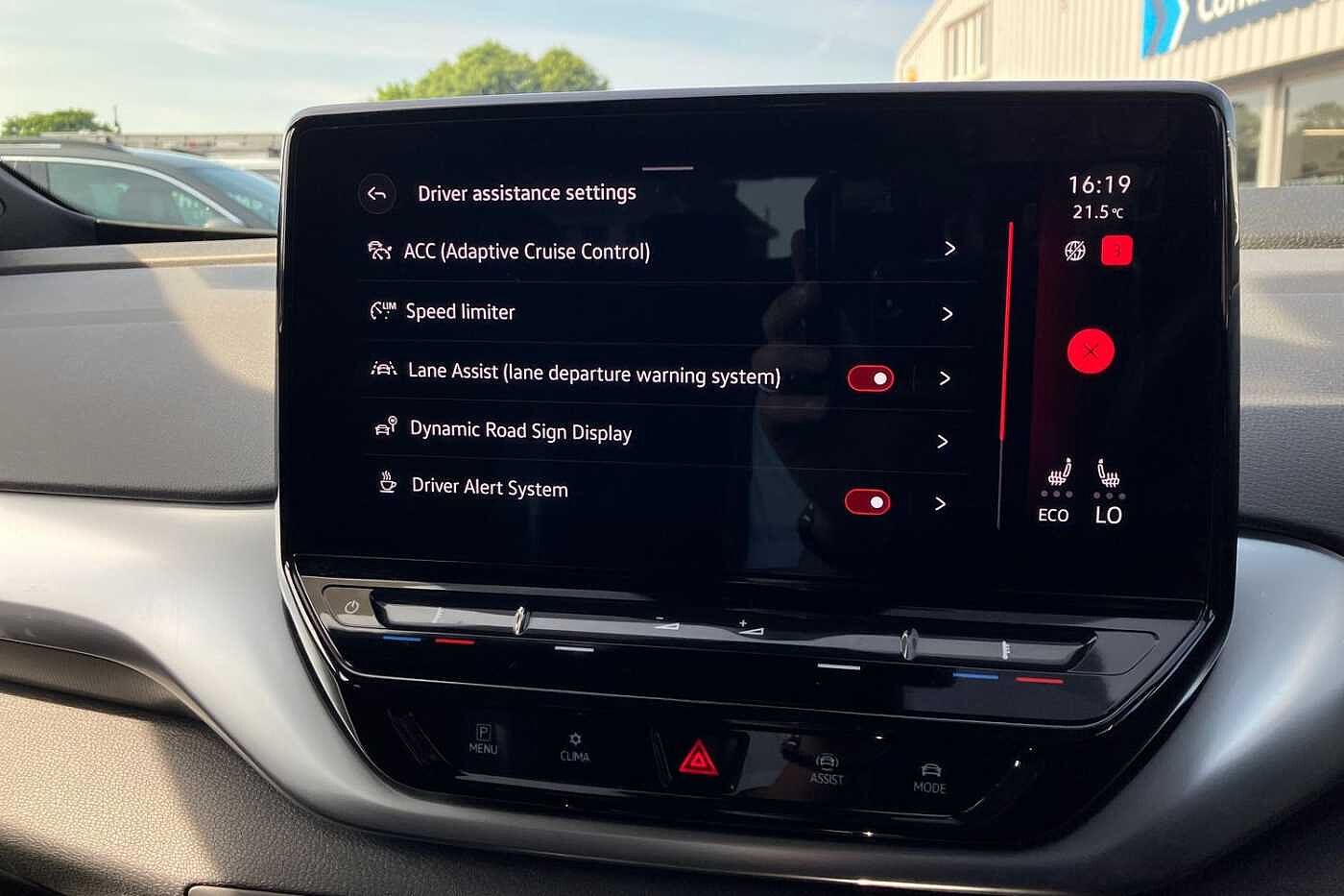 Volkswagen ID.4 Family 77kWh Pro Performance 204PS Auto 5 Dr