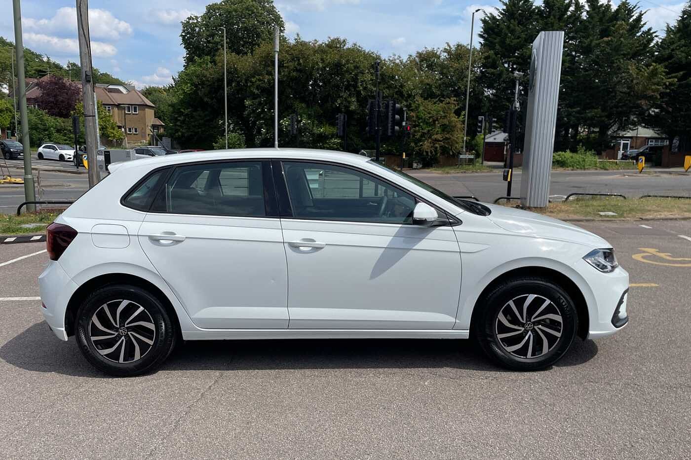 Volkswagen Polo 1.0 Life 5dr