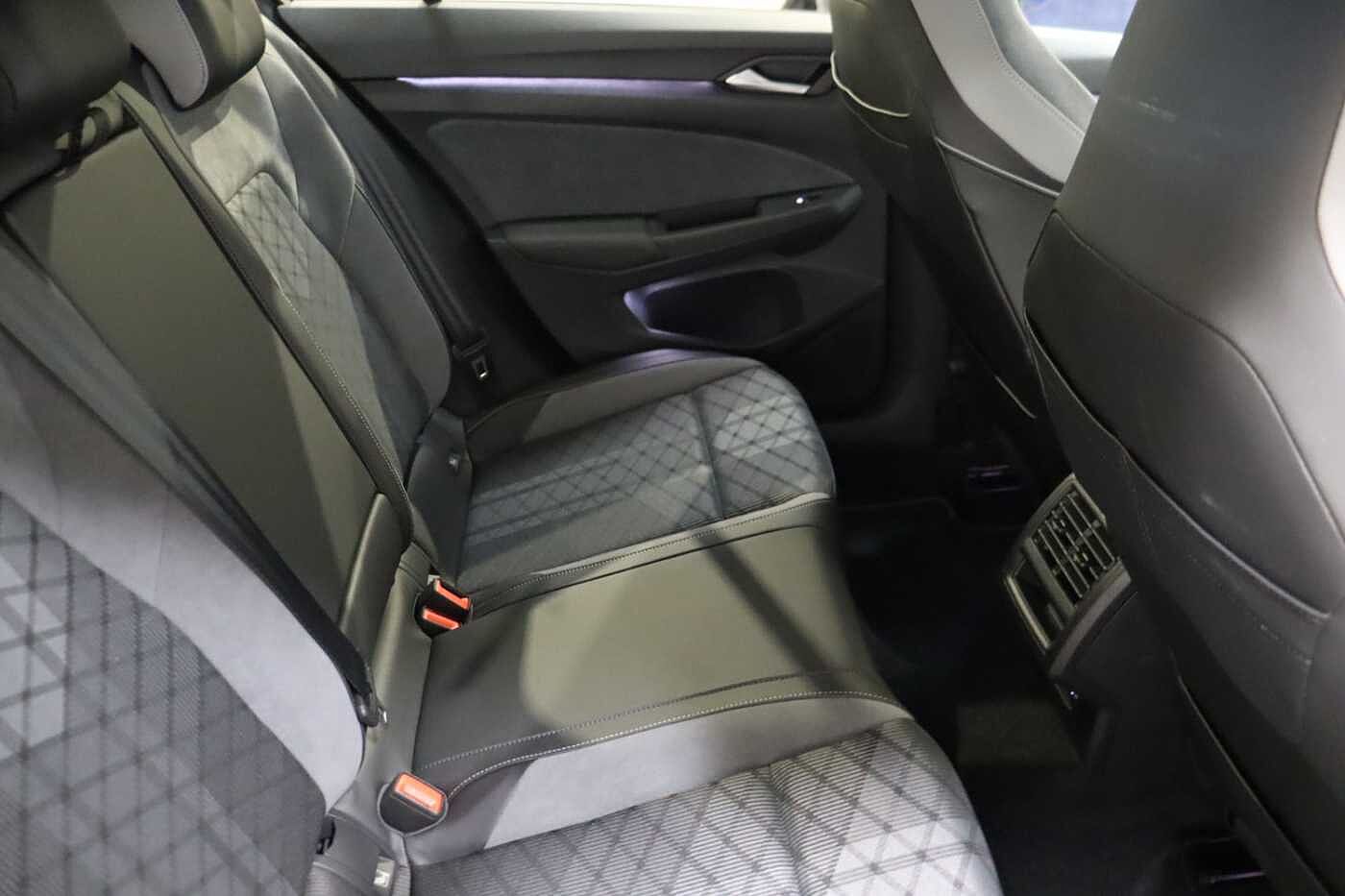 Volkswagen Golf 2.0 TDI 150 R-Line 5dr DSG