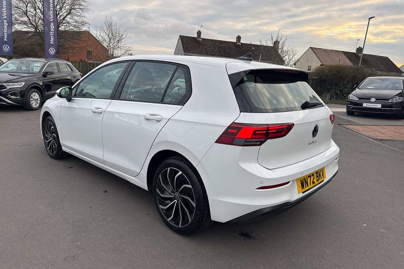 Volkswagen Golf MK8 Hatchback 5-Dr 1.0 TSI (110ps) Life