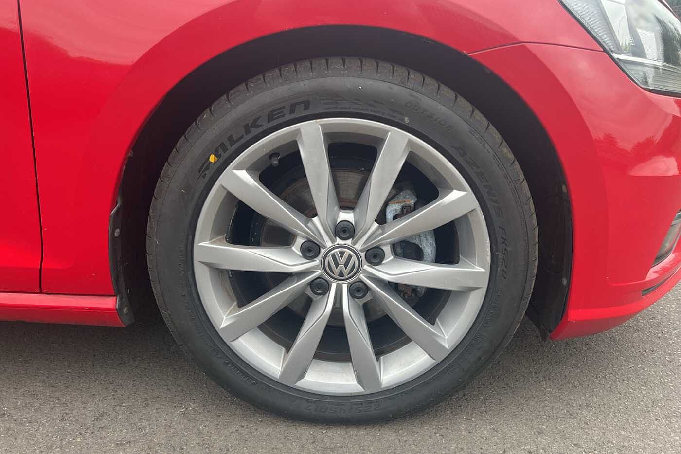Volkswagen Golf MK7 Facelift 1.6 TDI GT 115PS DSG 5D