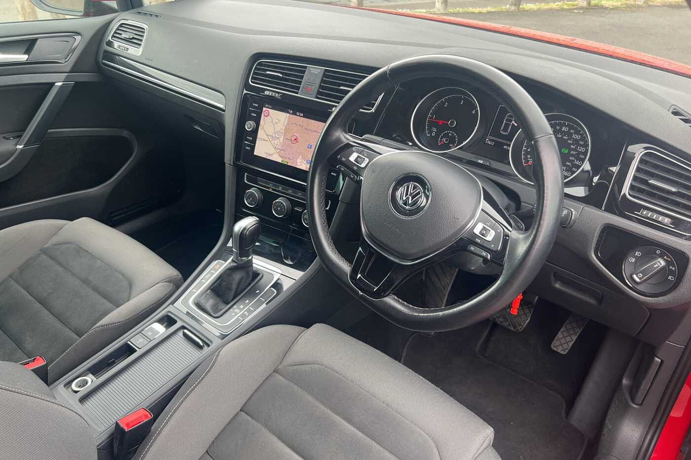 Volkswagen Golf MK7 Facelift 1.6 TDI GT 115PS DSG 5D