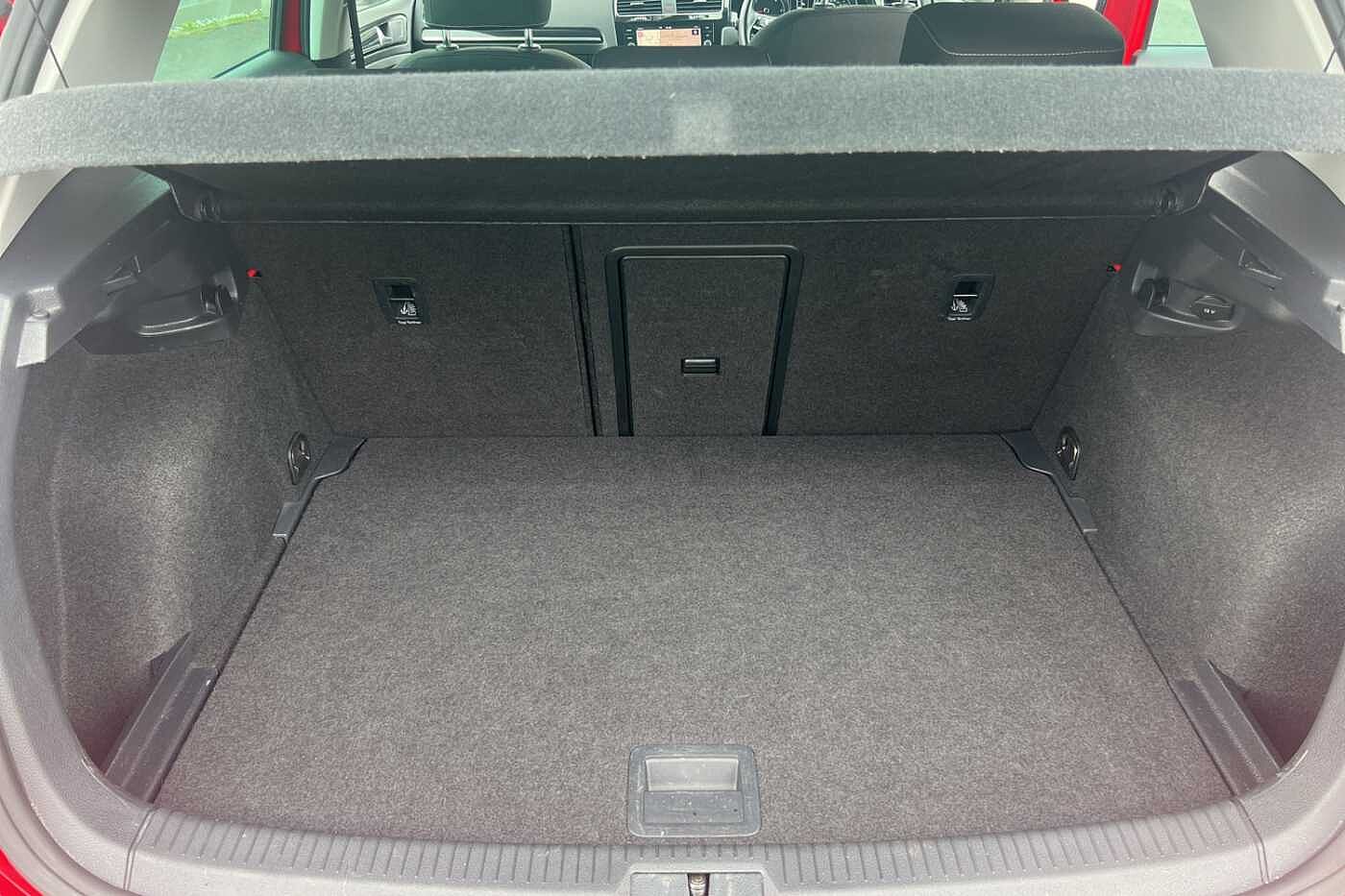 Volkswagen Golf MK7 Facelift 1.6 TDI GT 115PS DSG 5D