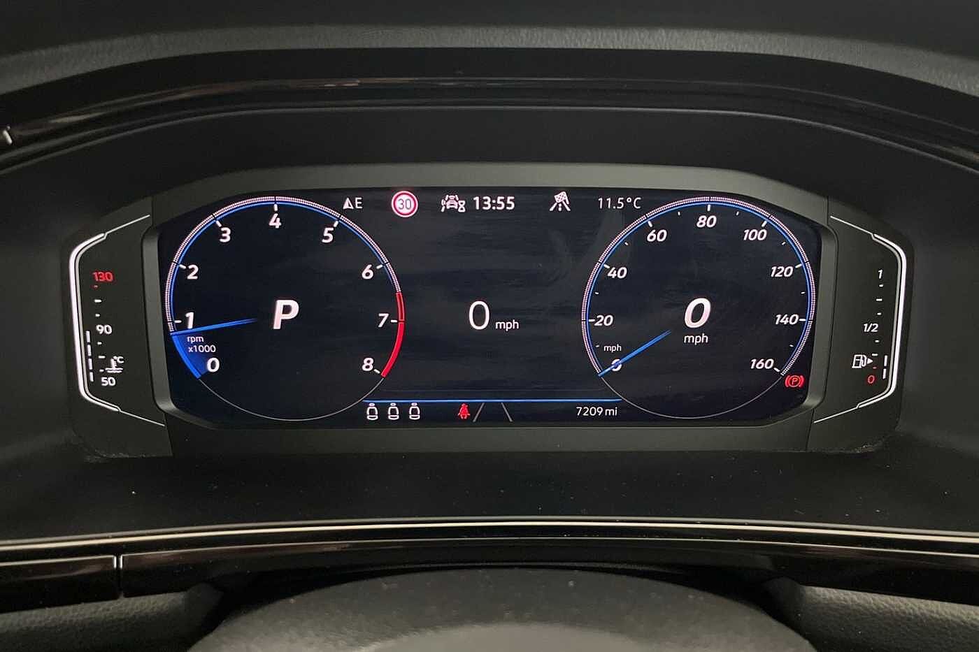 Volkswagen T-Roc 2.0 TSI R-Line SUV 5dr Petrol DSG 4Motion Euro 6 (s/s) (190 ps)