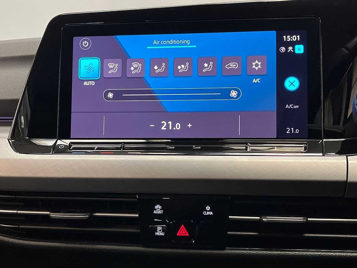 Volkswagen Golf 1.5 TSI Life 5Dr
