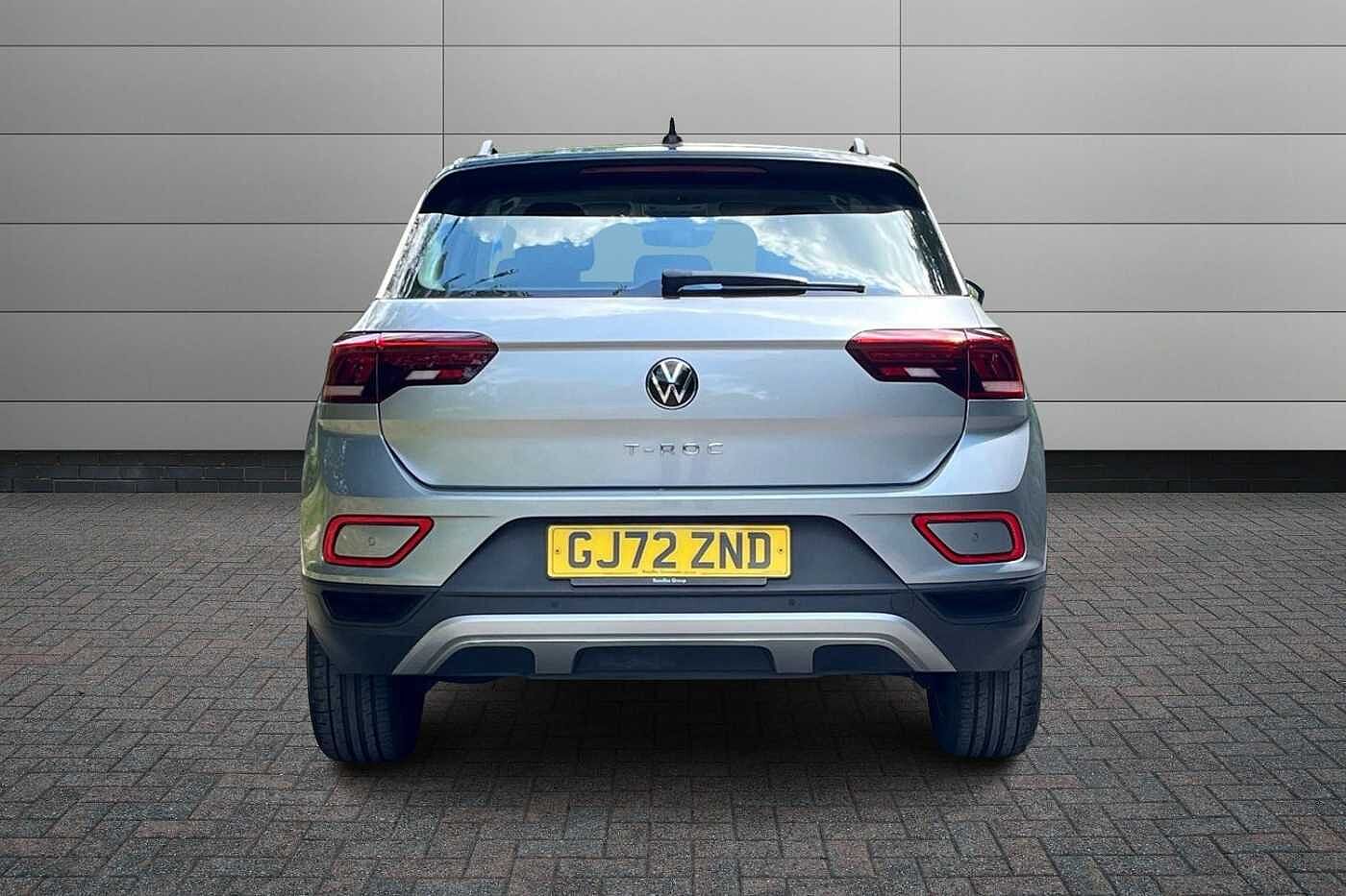 Volkswagen T-Roc 1.5 TSI Life SUV 5dr Petrol DSG Euro 6 (s/s) (150 ps) Rear camera & 18 Alloys!'