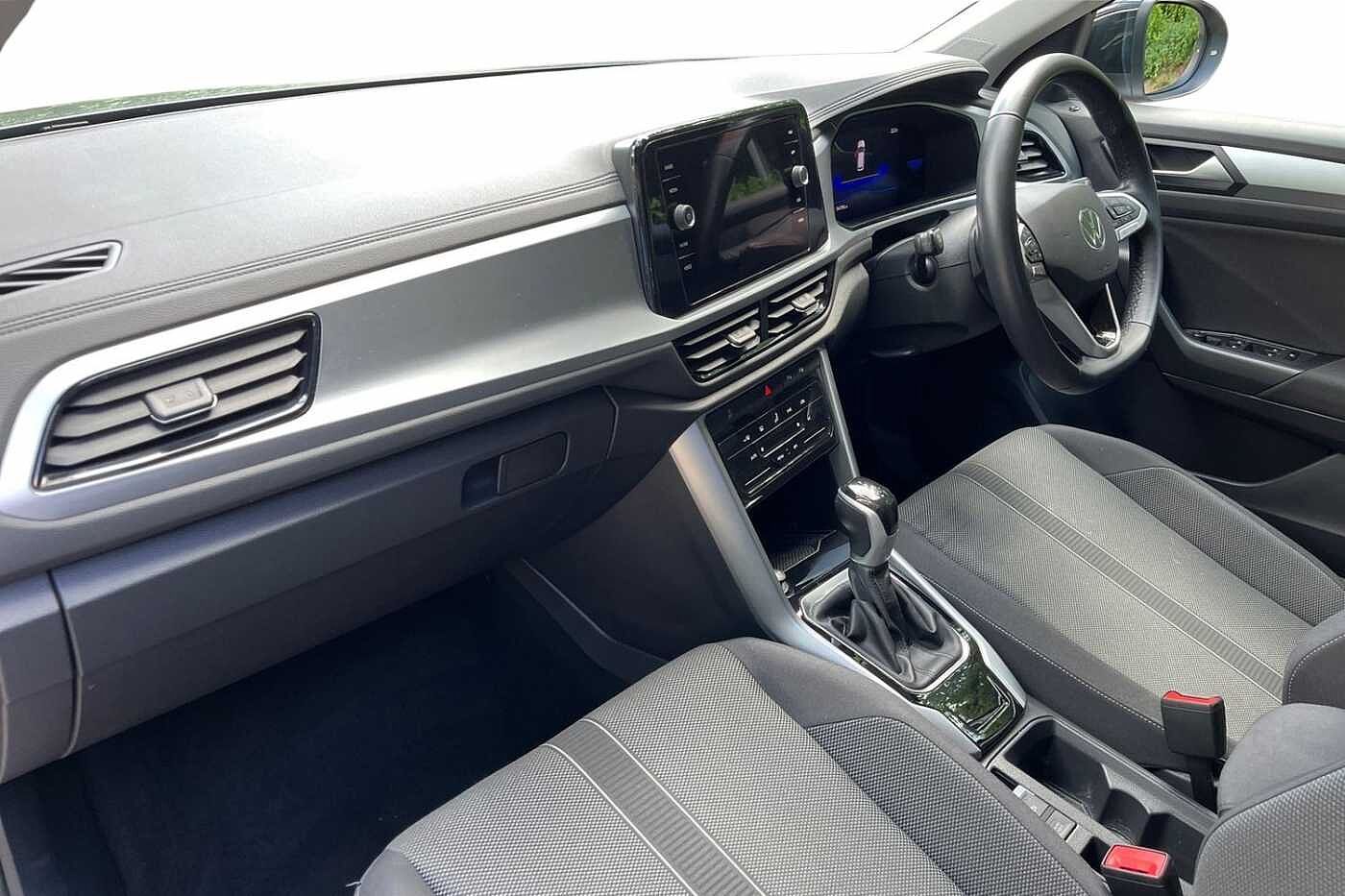 Volkswagen T-Roc 1.5 TSI Life SUV 5dr Petrol DSG Euro 6 (s/s) (150 ps) Rear camera & 18 Alloys!'