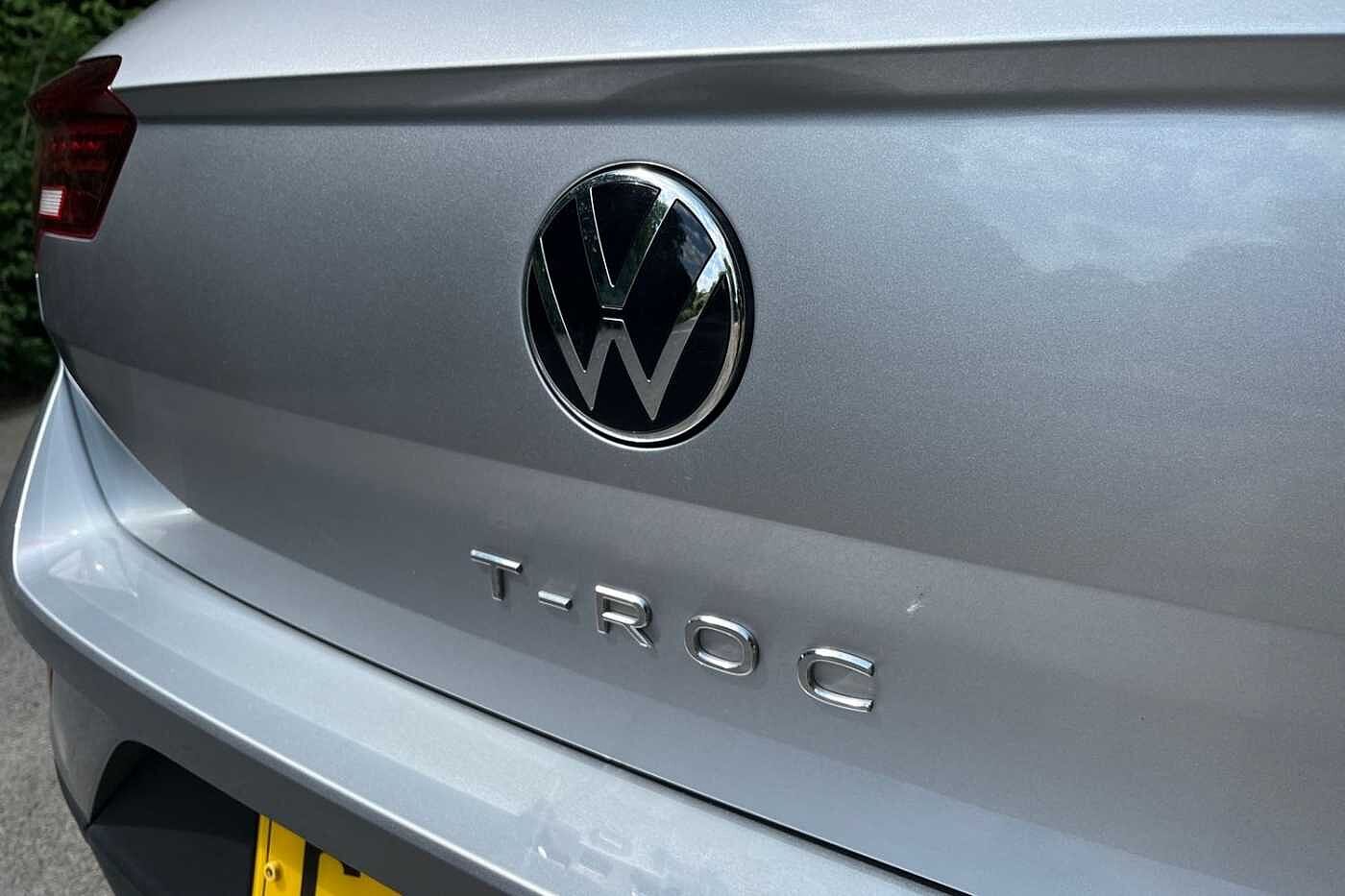 Volkswagen T-Roc 1.5 TSI Life SUV 5dr Petrol DSG Euro 6 (s/s) (150 ps) Rear camera & 18 Alloys!'