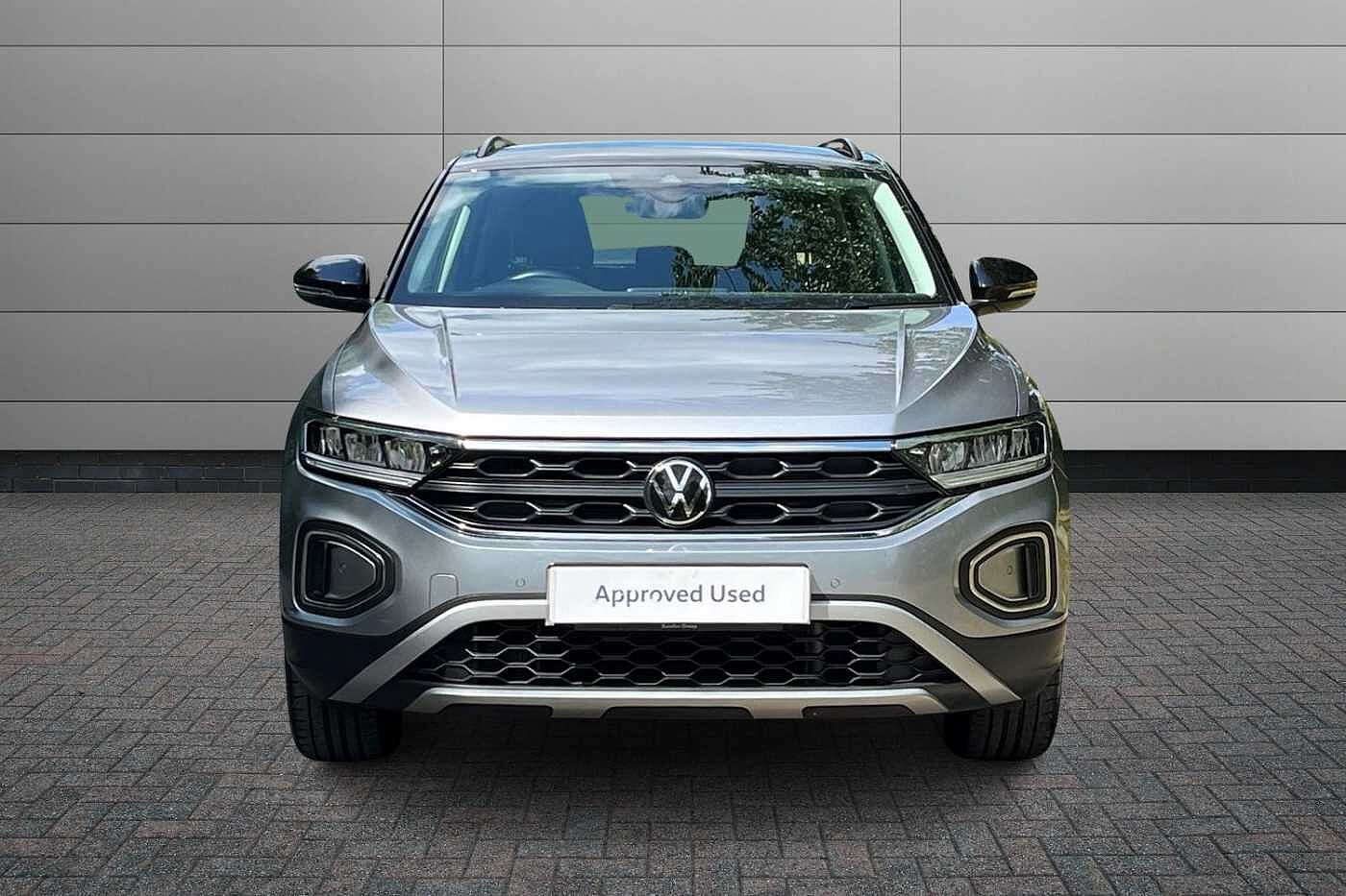 Volkswagen T-Roc 1.5 TSI Life SUV 5dr Petrol DSG Euro 6 (s/s) (150 ps) Rear camera & 18 Alloys!'