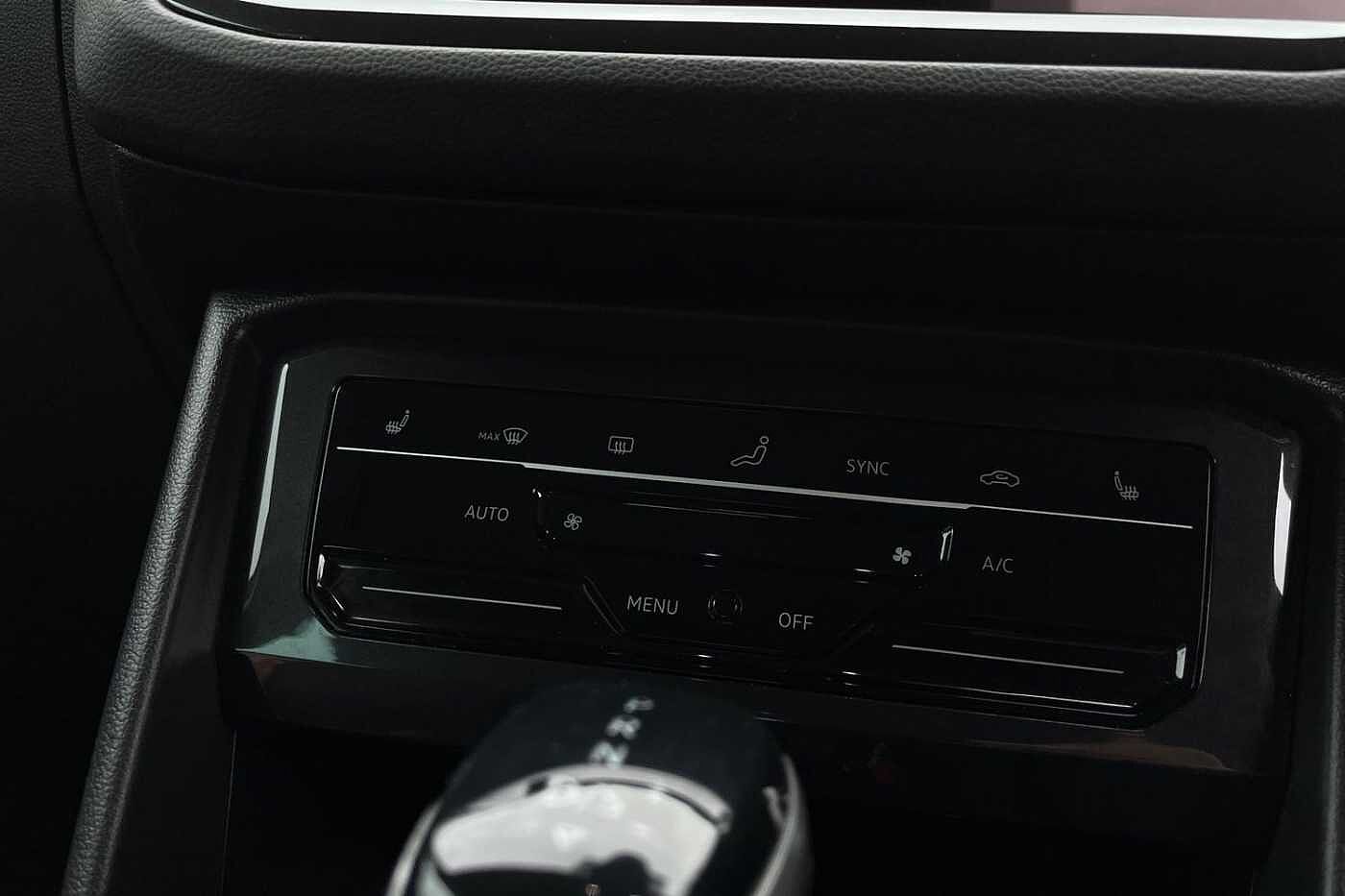 Volkswagen Tiguan 1.5 TSI Active SUV 5dr Petrol DSG Euro 6 (s/s) (150 ps) Rear camera!