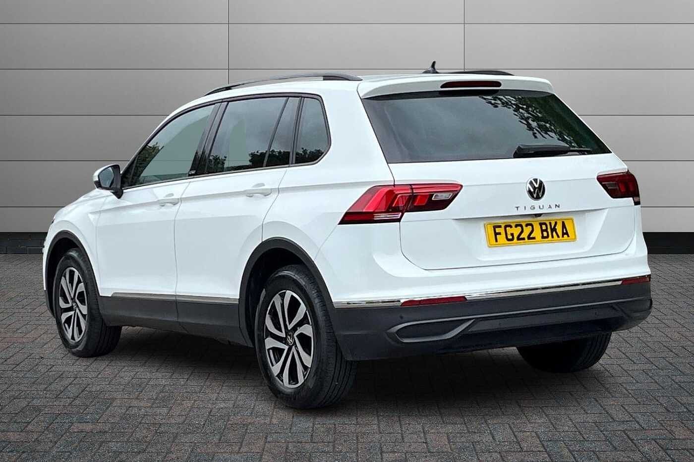 Volkswagen Tiguan 1.5 TSI Active SUV 5dr Petrol DSG Euro 6 (s/s) (150 ps) Rear camera!