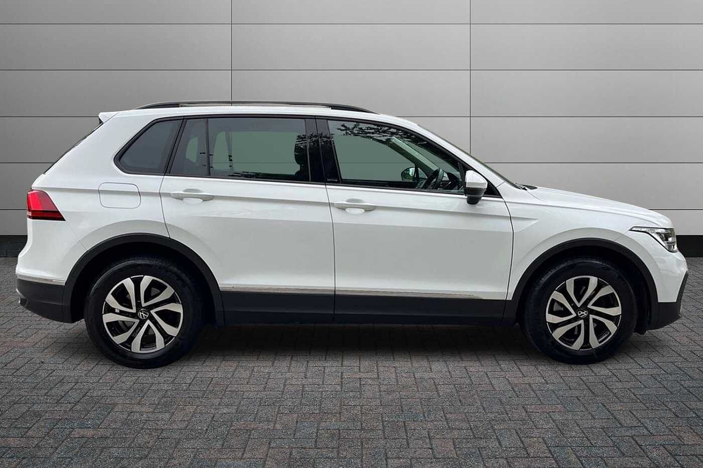 Volkswagen Tiguan 1.5 TSI Active SUV 5dr Petrol DSG Euro 6 (s/s) (150 ps) Rear camera!