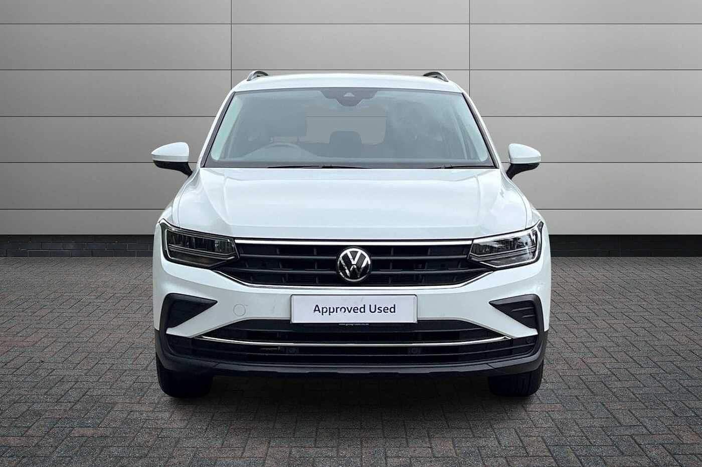 Volkswagen Tiguan 1.5 TSI Active SUV 5dr Petrol DSG Euro 6 (s/s) (150 ps) Rear camera!