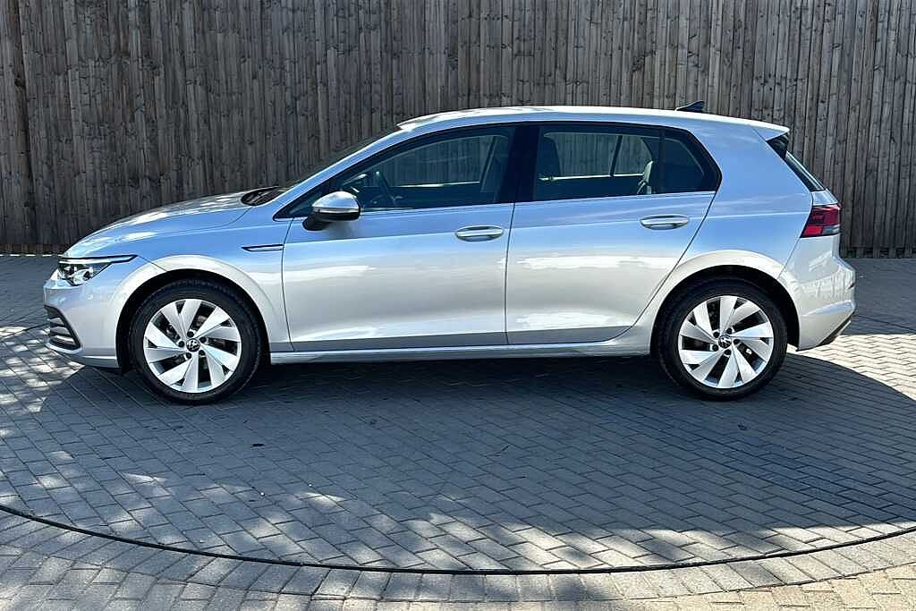 Volkswagen Golf MK8 Hatchback 5-Dr 1.5 TSI (130ps) Style EVO