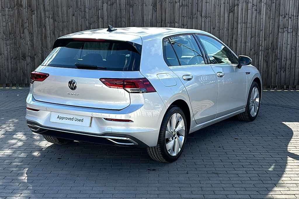 Volkswagen Golf MK8 Hatchback 5-Dr 1.5 TSI (130ps) Style EVO