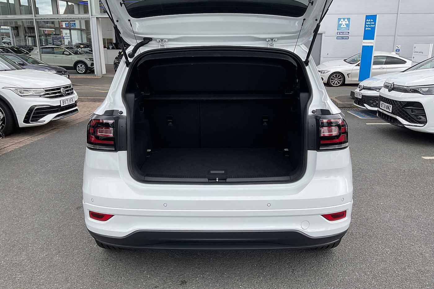 Volkswagen T-Cross 1.0 TSI (110ps) R-Line DSG Hatchback