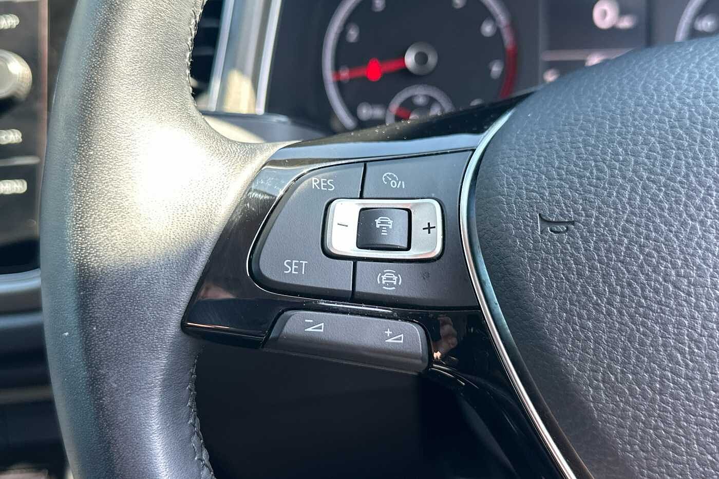 Volkswagen T-roc 1.5 TSI EVO SE 5dr