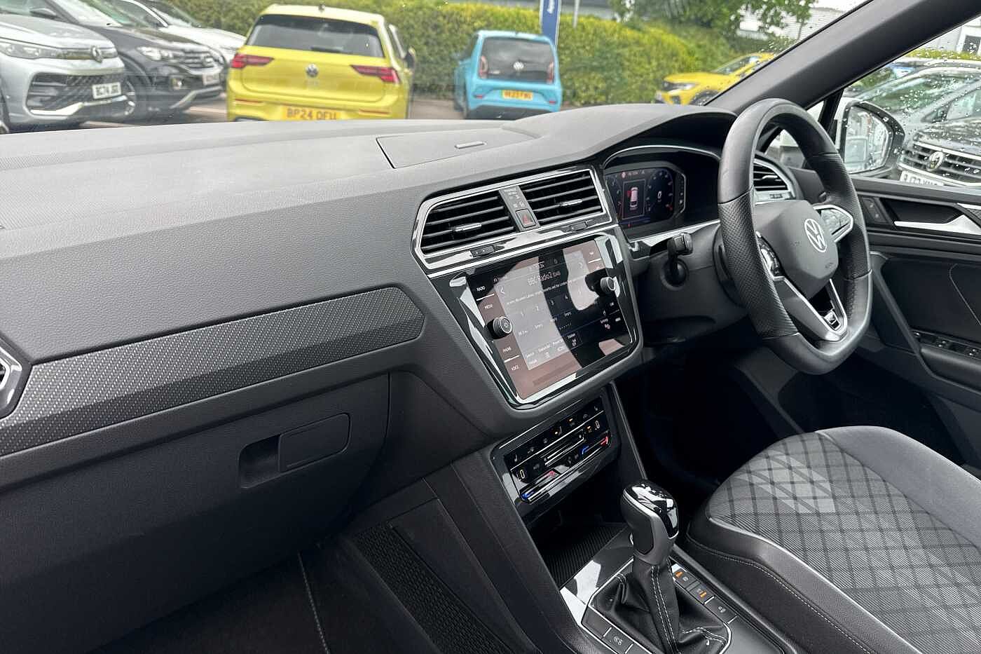 Volkswagen Tiguan 1.5 TSI (150ps) R-Line EVO DSG