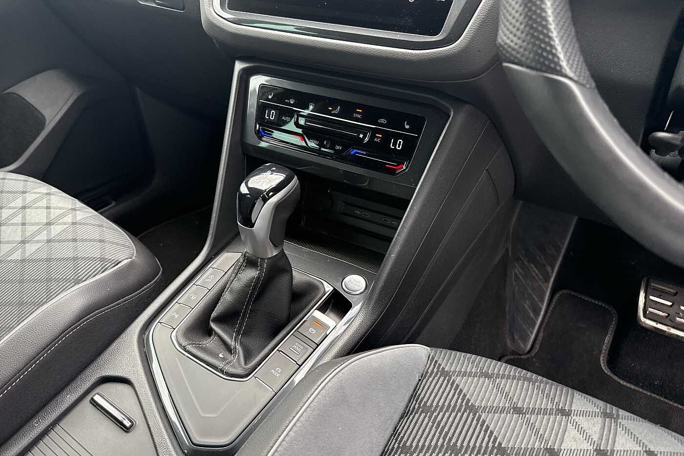 Volkswagen Tiguan 1.5 TSI (150ps) R-Line EVO DSG