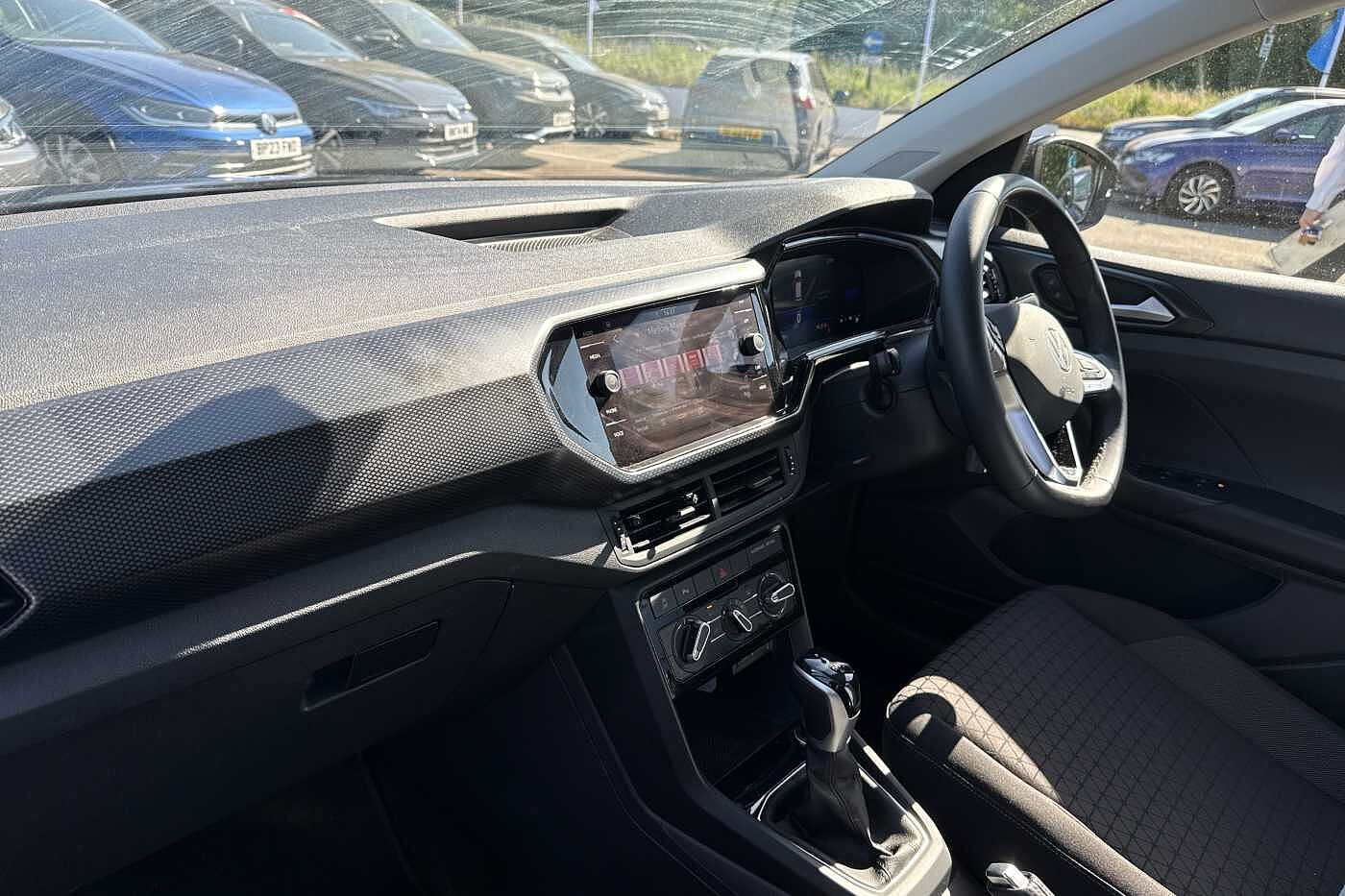 Volkswagen T-Cross 1.0 TSI (110ps) SE DSG Hatchback