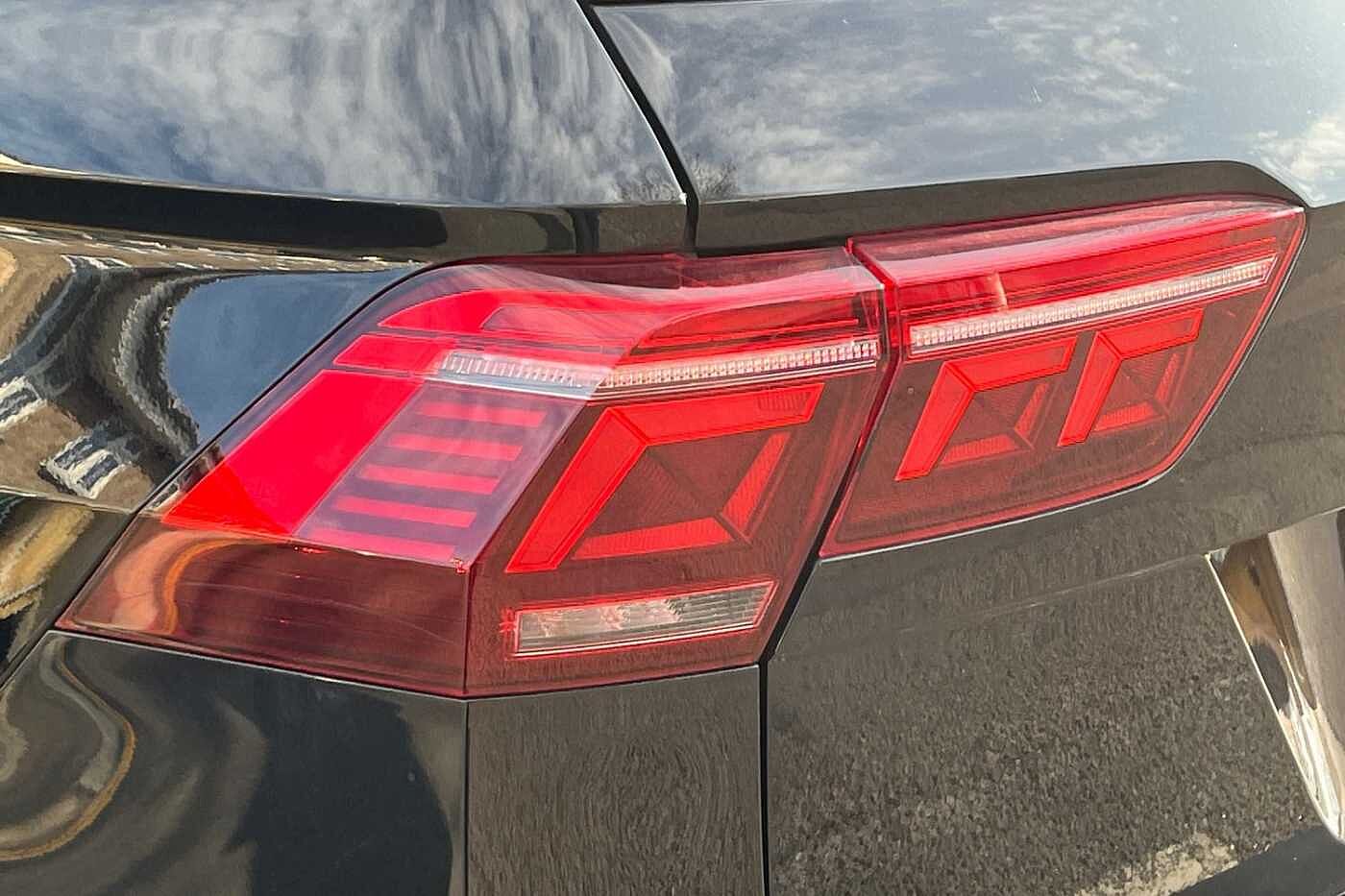 Volkswagen Tiguan 1.4 TSI 13kWh R-Line SUV 5dr Petrol Plug-in Hybrid DSG Euro 6 (s/s) (245 ps)