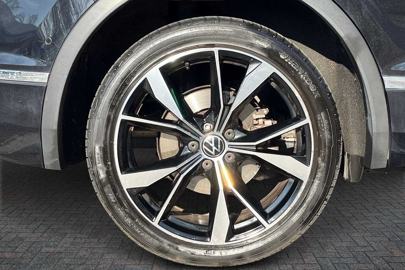 Volkswagen Tiguan 1.4 TSI 13kWh R-Line SUV 5dr Petrol Plug-in Hybrid DSG Euro 6 (s/s) (245 ps)