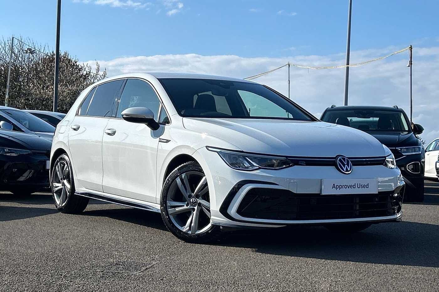 Volkswagen Golf MK8 Hatchback 5-Dr 1.5 TSI (130ps) R-Line EVO