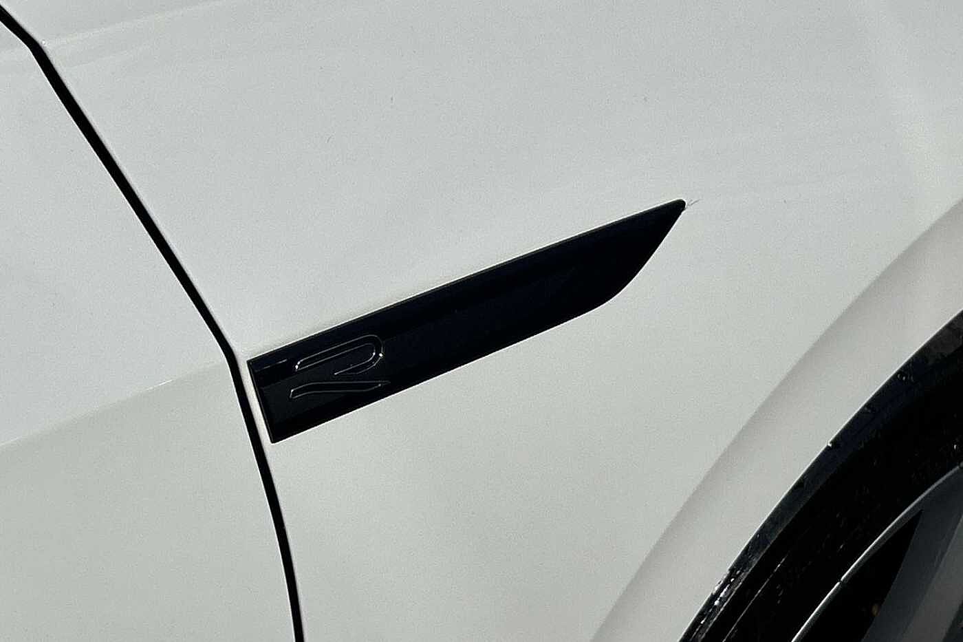 Volkswagen Golf MK8 Hatchback 5-Dr 1.5 TSI (130ps) R-Line EVO