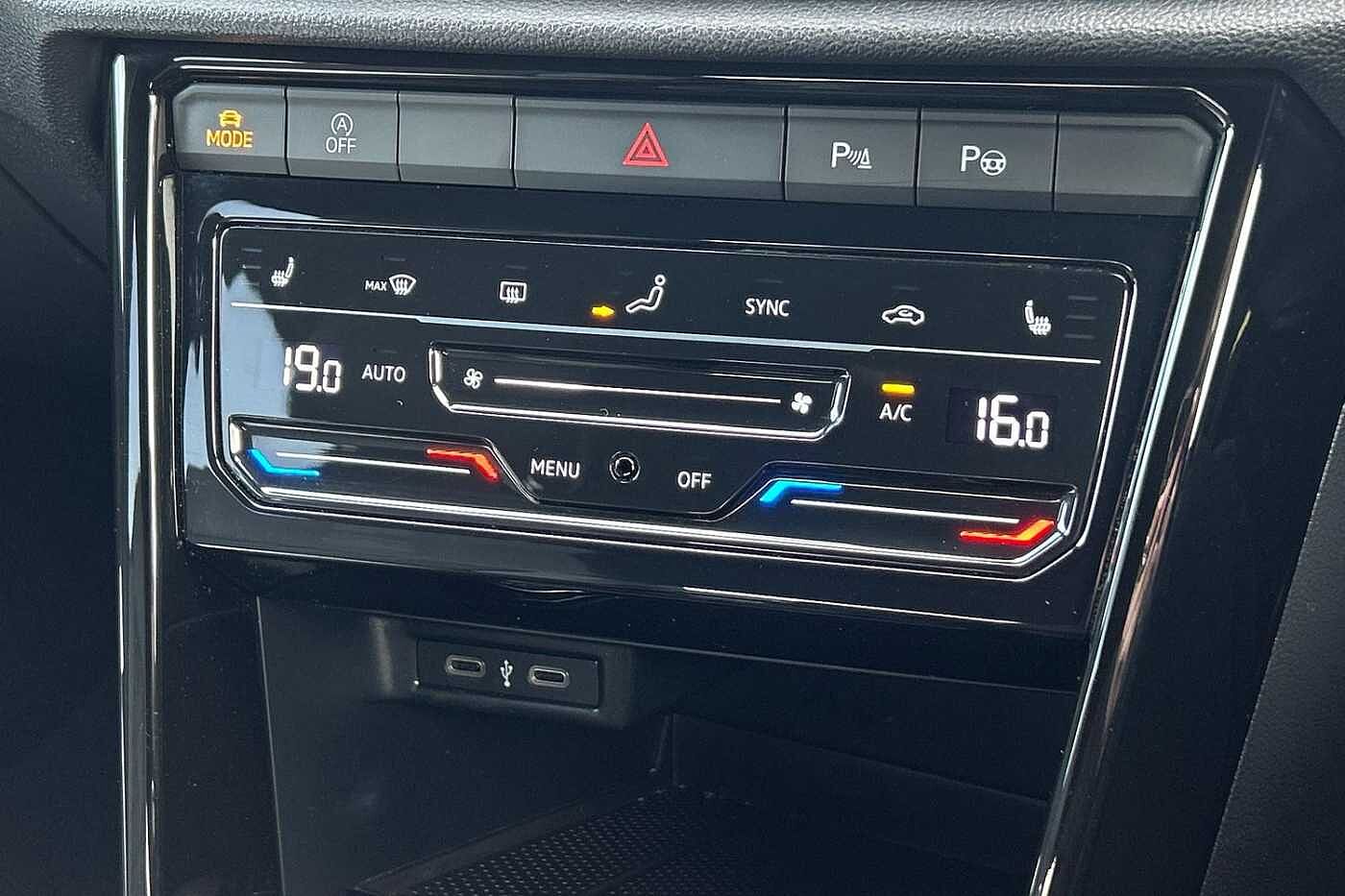 Volkswagen T-roc 1.5 TSI R-Line 5dr DSG
