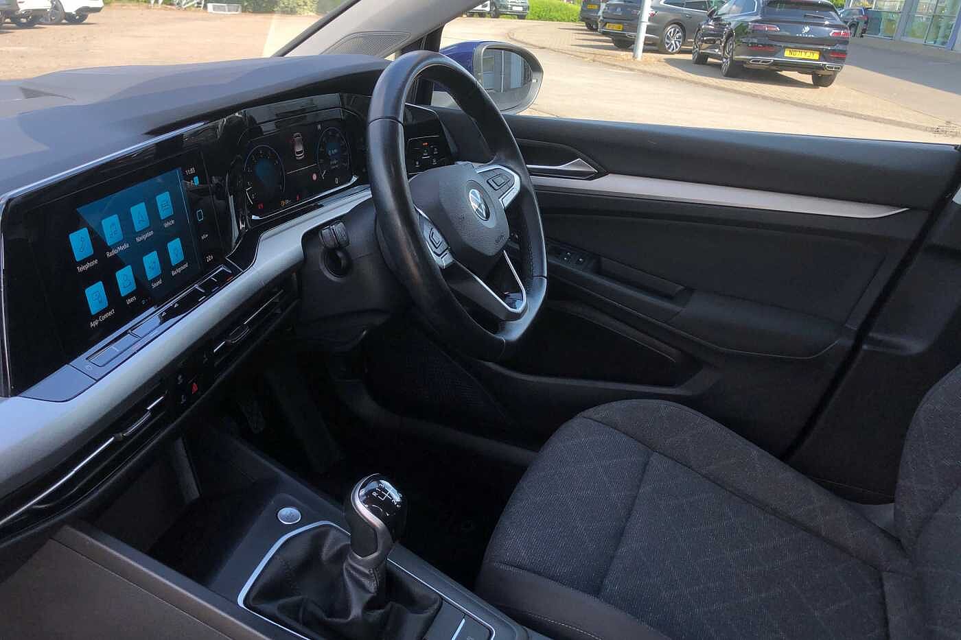 Volkswagen Golf 1.5 TSI Life 5dr