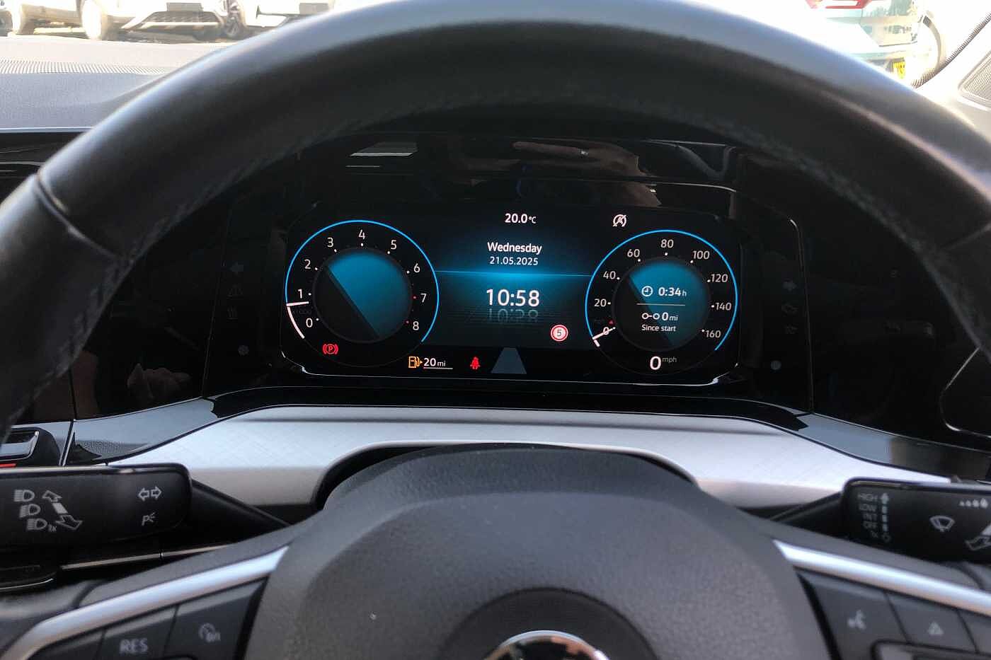 Volkswagen Golf 1.5 TSI Life 5dr