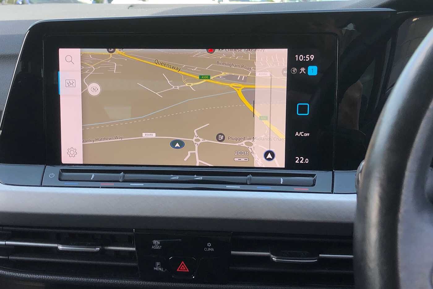 Volkswagen Golf 1.5 TSI Life 5dr