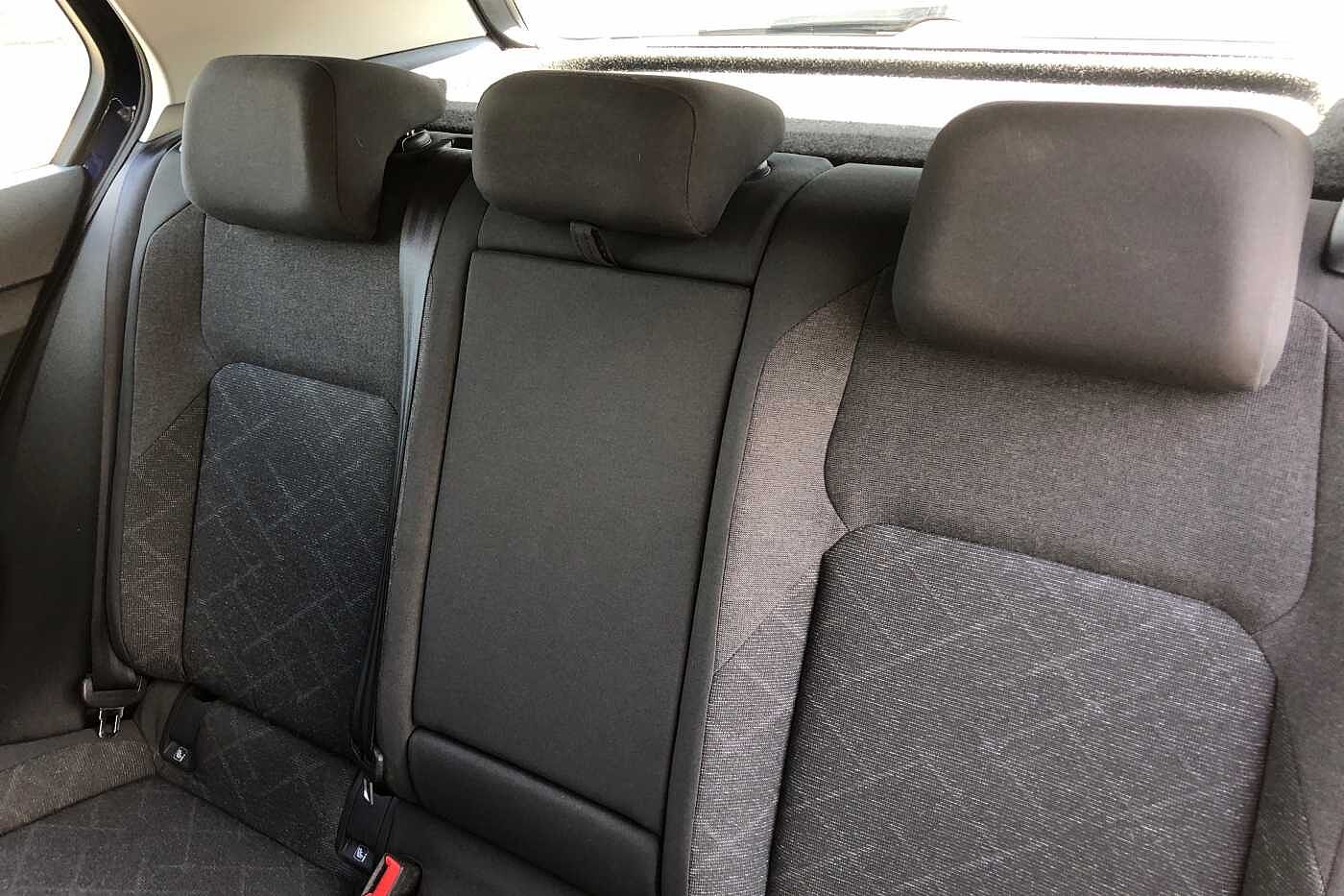 Volkswagen Golf 1.5 TSI Life 5dr