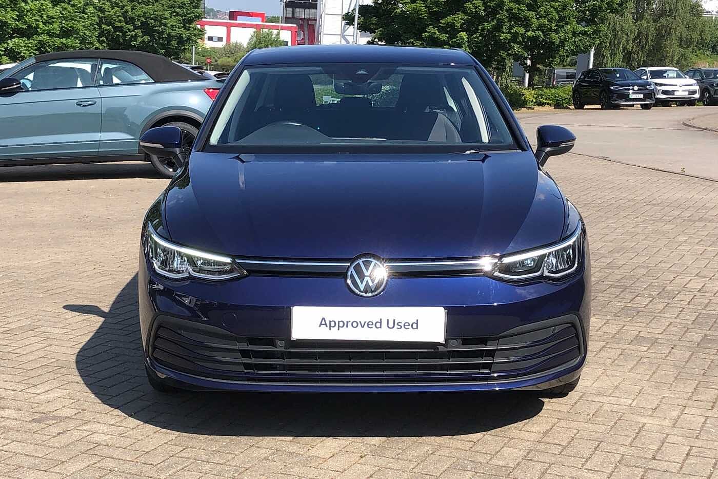 Volkswagen Golf 1.5 TSI Life 5dr