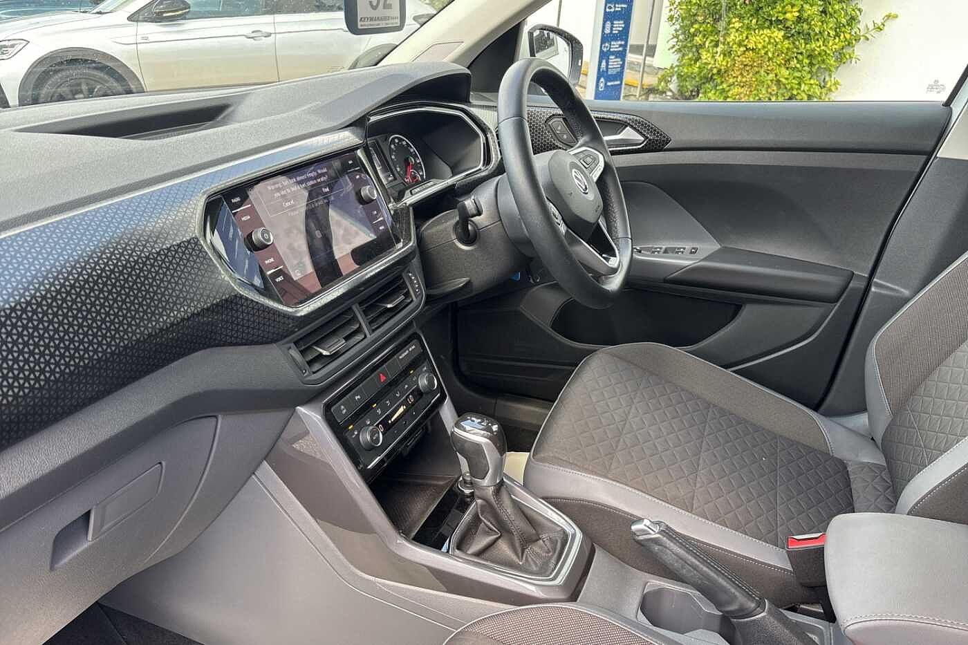 Volkswagen T-Cross 1.0 TSI (115ps) SEL DSG Hatchback