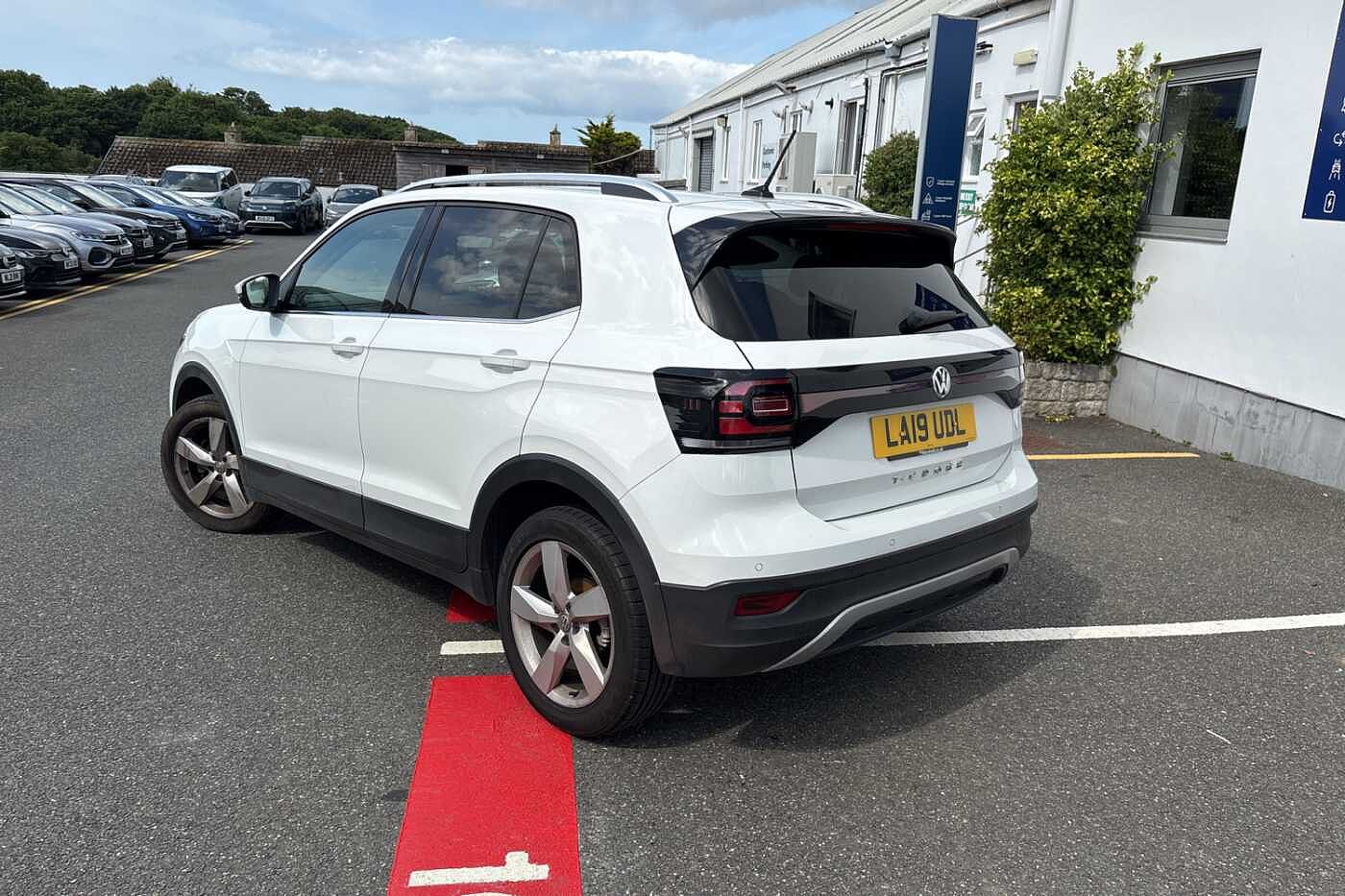 Volkswagen T-Cross 1.0 TSI (115ps) SEL DSG Hatchback