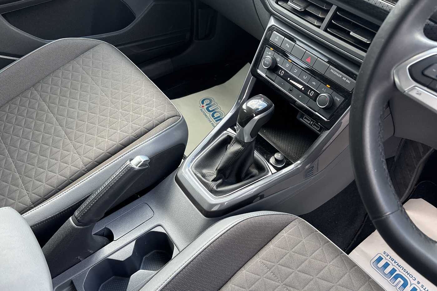 Volkswagen T-Cross 1.0 TSI (115ps) SEL DSG Hatchback