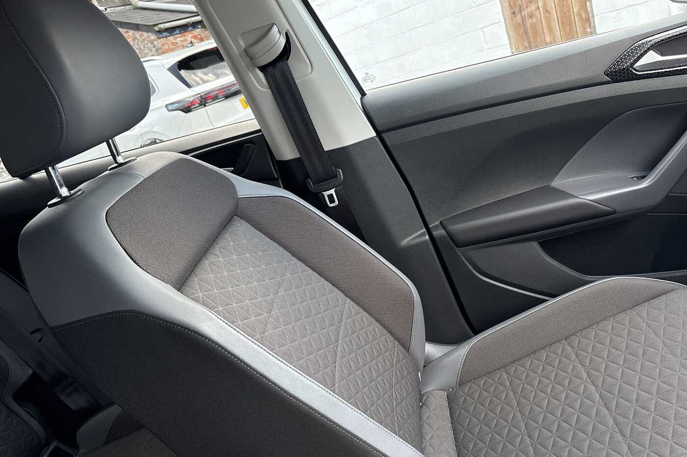Volkswagen T-Cross 1.0 TSI (115ps) SEL DSG Hatchback