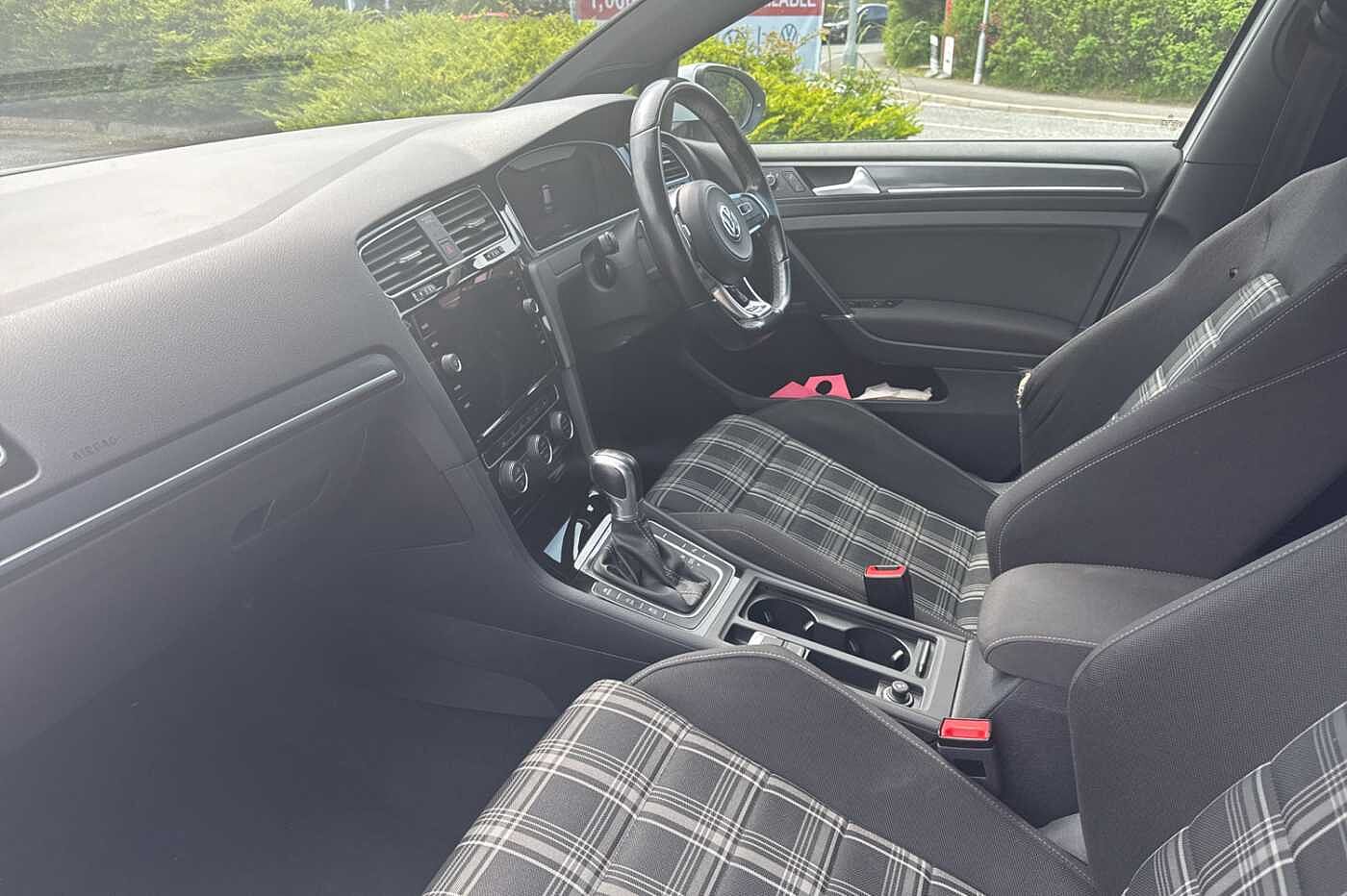 Volkswagen Golf 2.0 TDI GTD Blueline 184PS DSG 5Dr